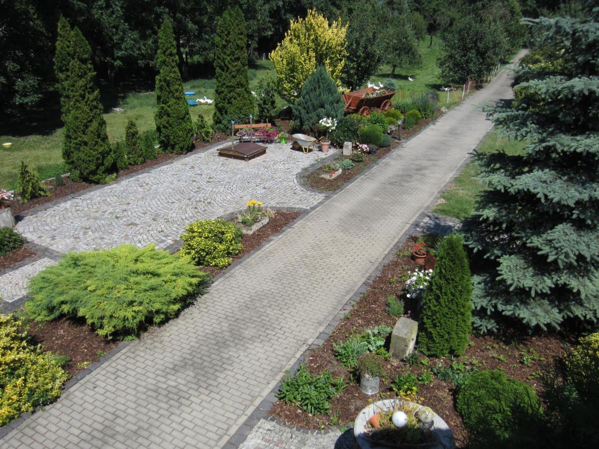 Ferienwohnung Im Schlossgarten Herbsleben Exterior foto